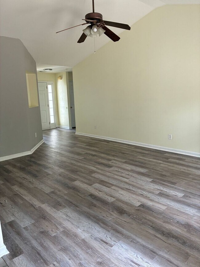 Foto del edificio - Southgate 3BR, 2BA home fully fenced