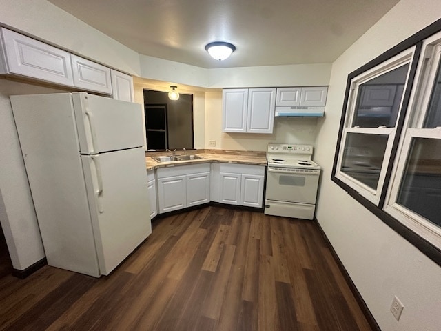 Kitchen - 220 Pleasant St