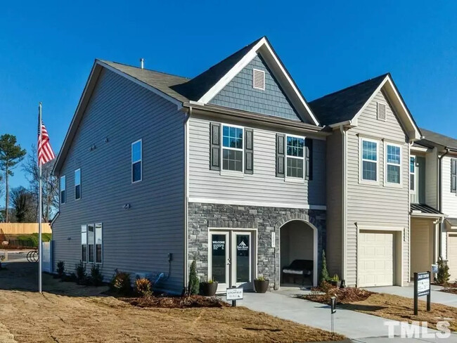 Building Photo - Room in Townhome on Scholar Dr