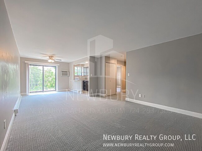 Building Photo - 1459 Poplar St