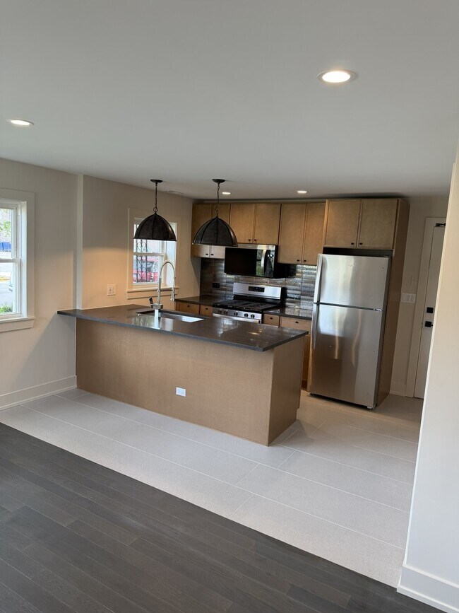 Foto del edificio - 7701 W Marwood Ave