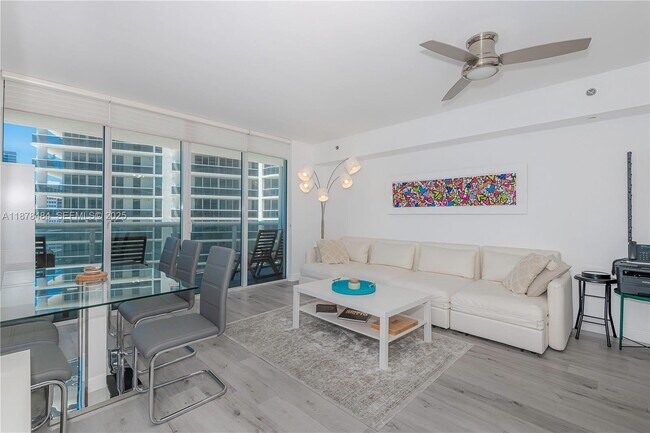 Building Photo - 1830 S Ocean Dr