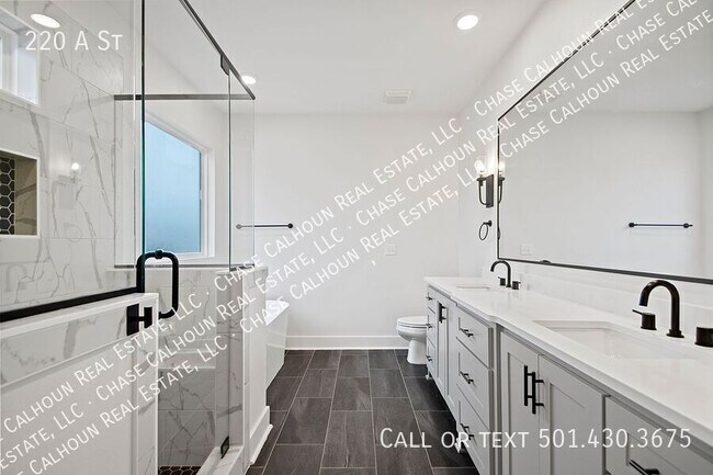 Foto del edificio - 220 A St