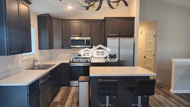 Building Photo - 1234 Rich River Way