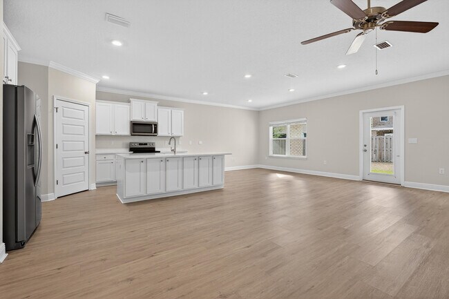 Foto del edificio - 93 Eagles Nest Dr