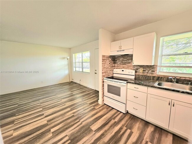 Foto del edificio - 5180 NE 6th Ave