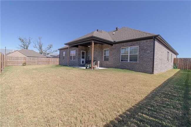 Building Photo - 1137 Laux Ln
