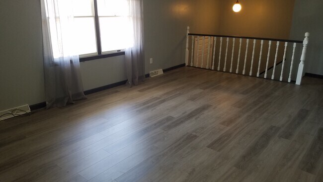 Foto del edificio - 2207 Weathered Rock Rd