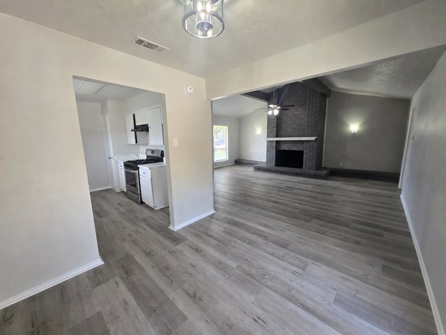 Building Photo - 13439 Blossomheath Ln