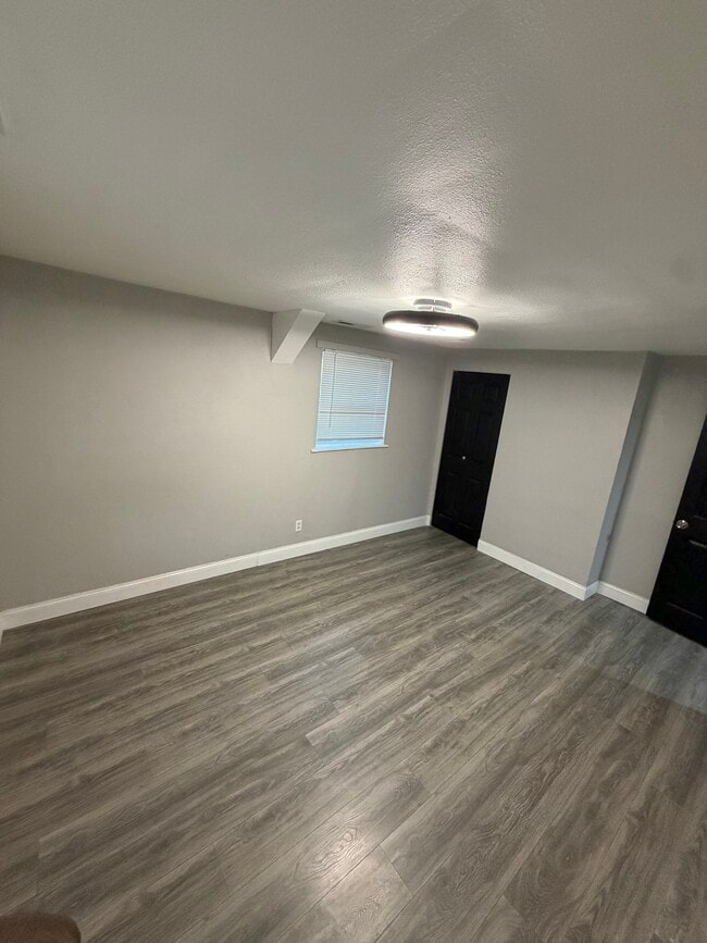 Building Photo - 1384 Behles Ave