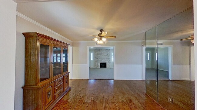 Building Photo - 6291 San Harco Cir