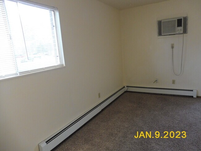 Building Photo - 30 Emery Way