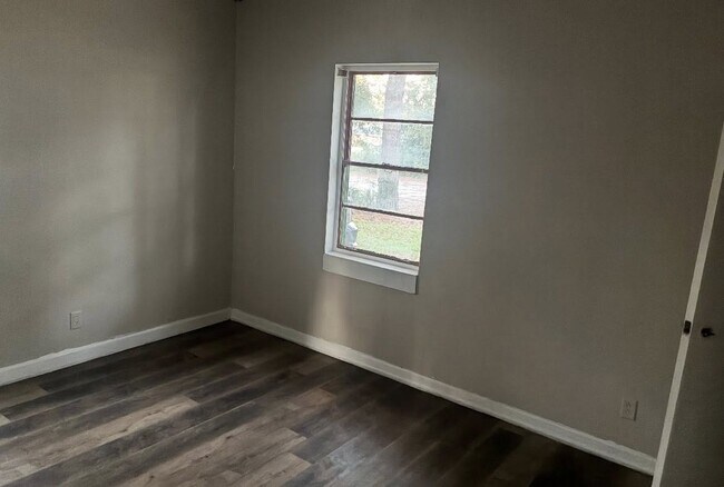 Foto del edificio - 1505 W Gordon Ave