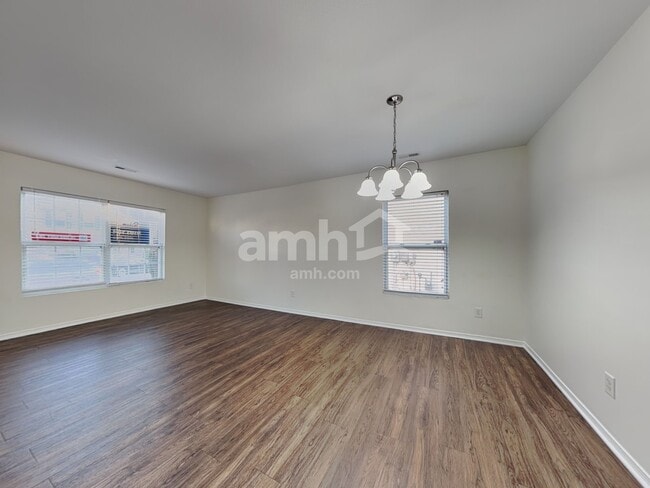 Building Photo - 8443 Redding Glen Ave