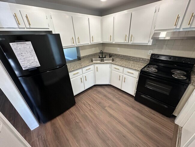 Foto del edificio - 4200 NW 3rd Ct