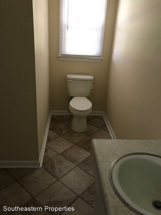 Building Photo - 3 br, 2 bath House - 2316 Bower Dr.