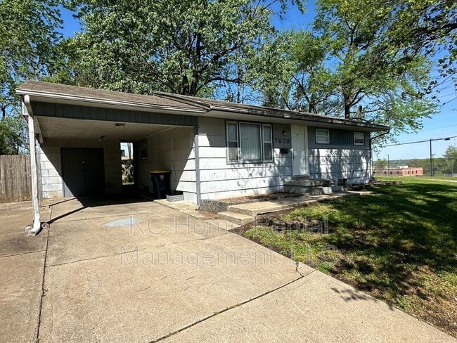 Building Photo - 7639 Ozark Rd