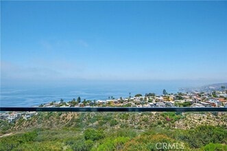 Building Photo - 865 Quivera St