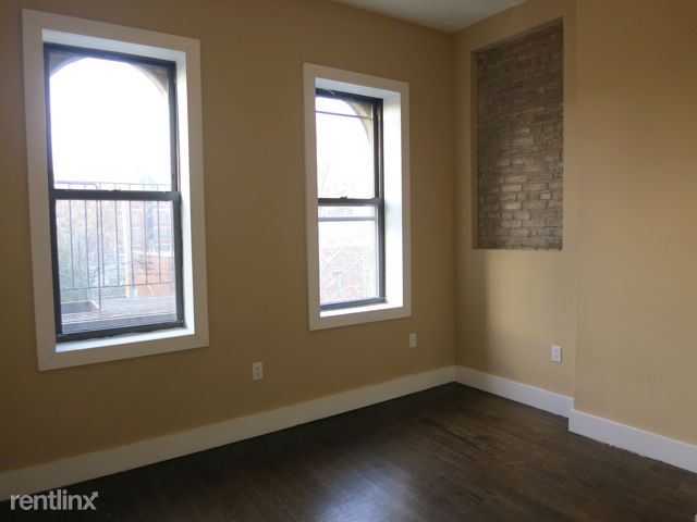 Building Photo - 898 Hart St