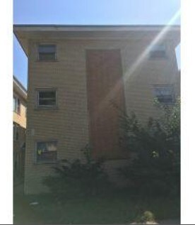 Primary Photo - 14141 S Tracy Ave