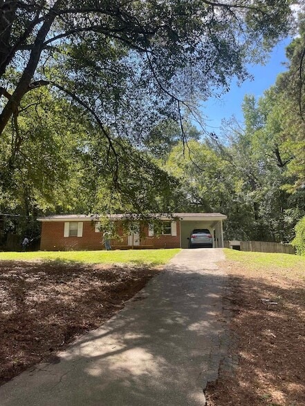 Building Photo - 44 Armstead Dr