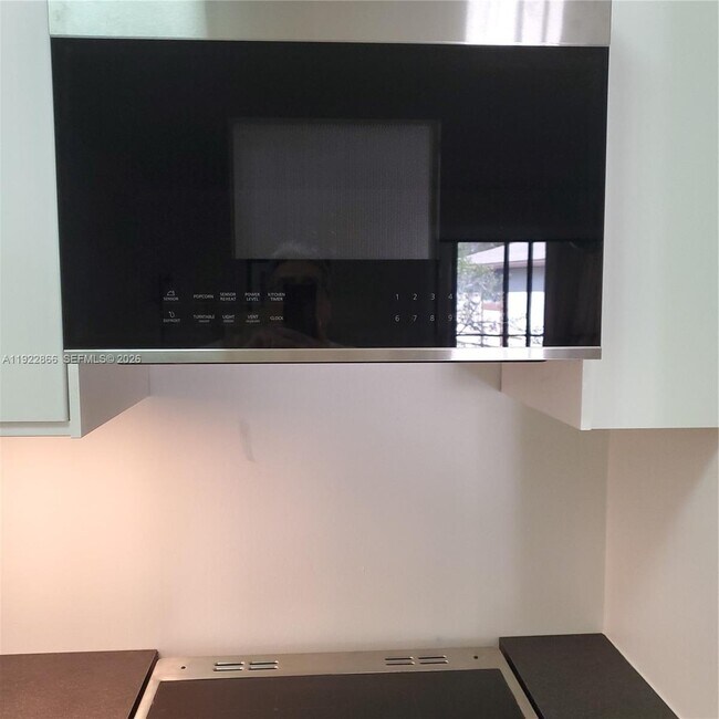 Foto del edificio - 9978 N Belfort Cir