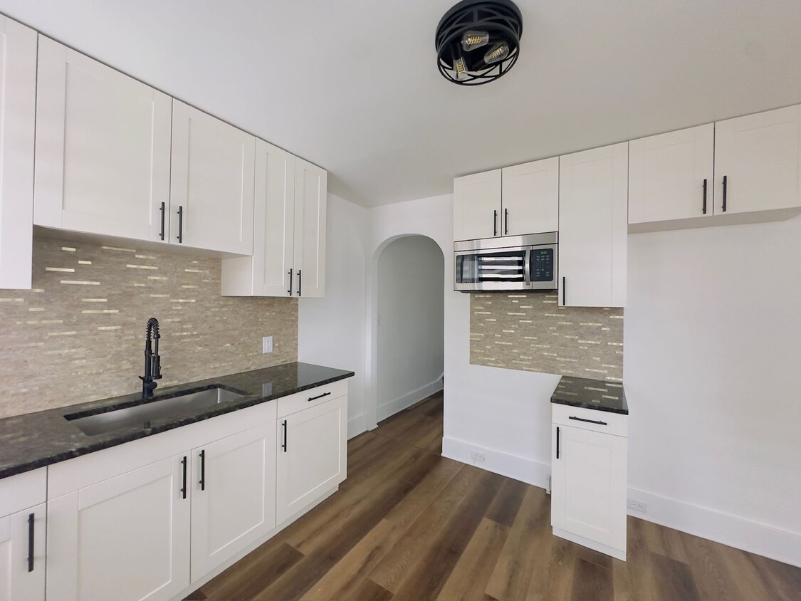 Foto principal - 1404 E 47th St