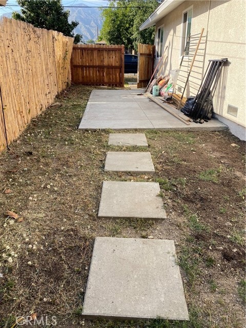 Foto del edificio - 514 Almond Ave