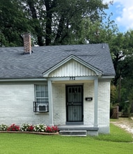 Building Photo - 772 Brower St
