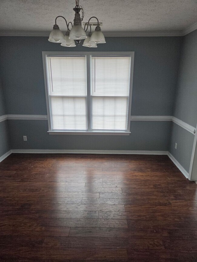 Foto del edificio - Chesterfield Ranch Style 3 Bedroom, 2 Bathroom in Ashbrook Subdivision