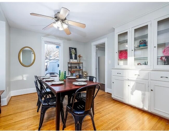 Foto del edificio - 18 Deland Park a