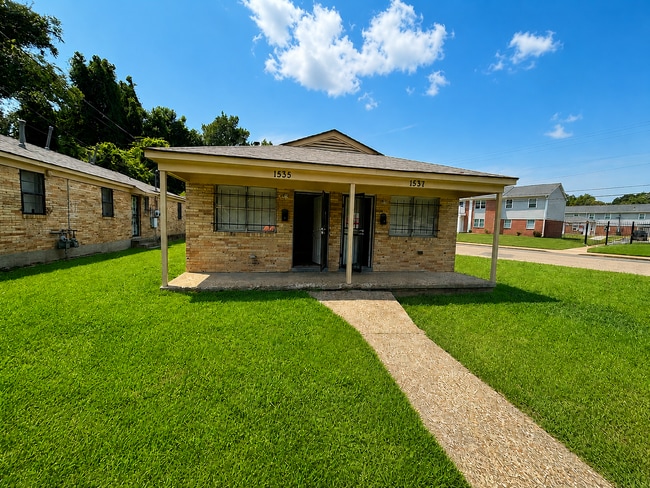 Photo - 1533 Standridge St (Memphis, TN) Townhome