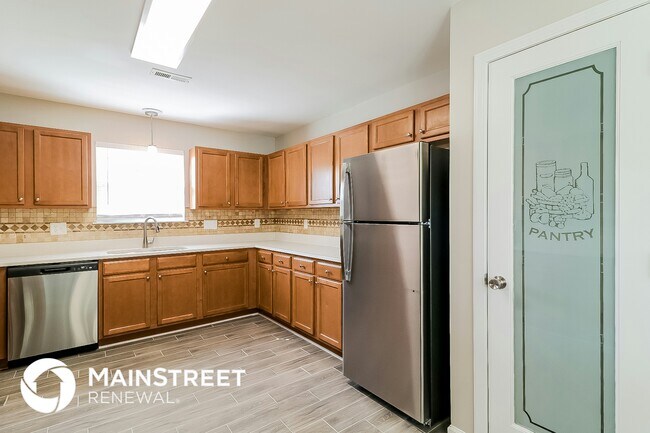 Foto del edificio - 4338 Bay Rum Ln