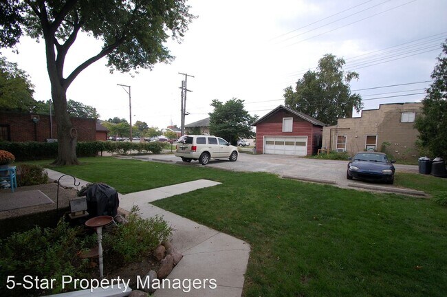 Foto del edificio - 2 br, 1 bath House - 317 S. 5th St. Apt. 2