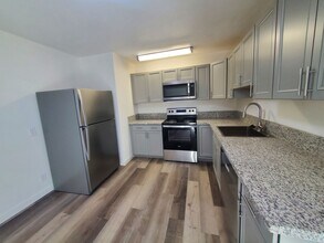 Building Photo - 1000 Virbel Ln