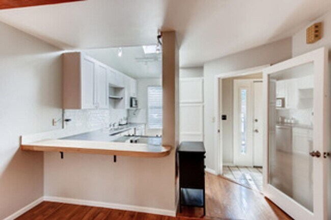 Foto del edificio - Beautiful 3 Bedroom Townhome in North Boulder