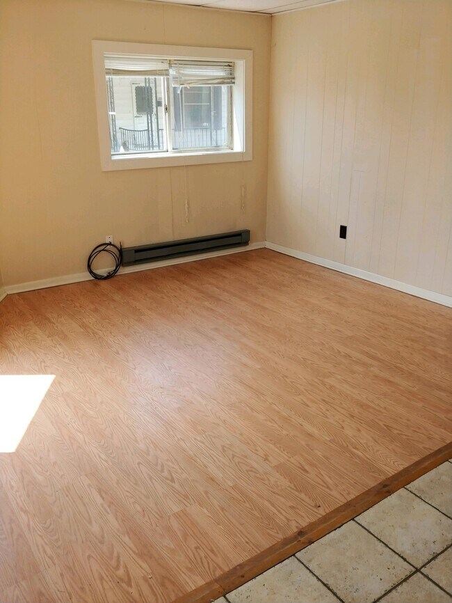 Living Room - 201 Valley St