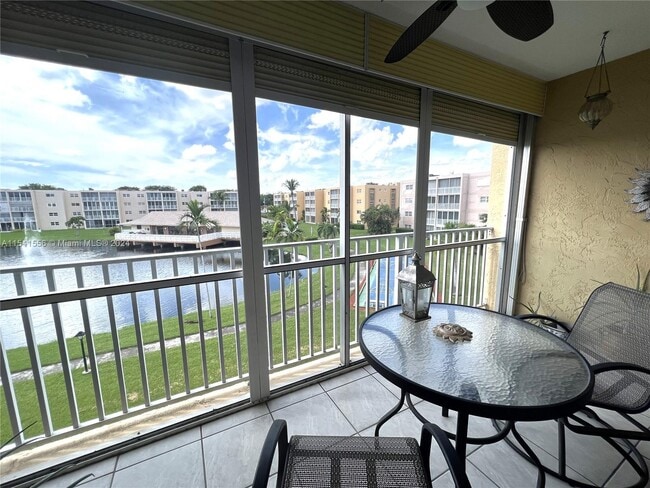 Building Photo - 1024 SE 3rd Ave