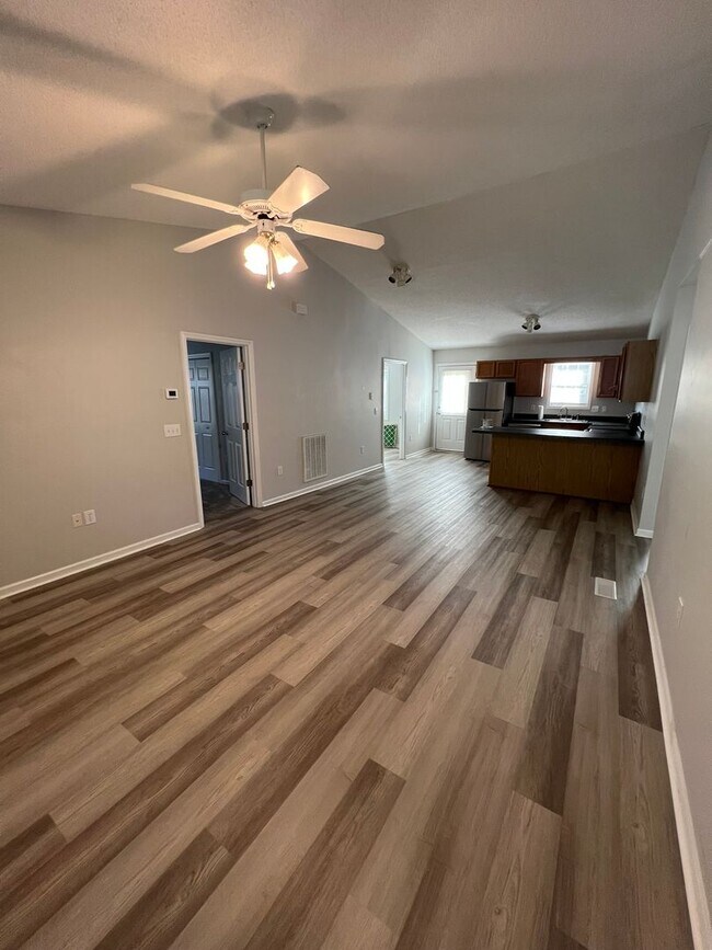 Foto del edificio - 3 Bedroom 2 Bath House, Turtle Cove Subdivision White Lake NC