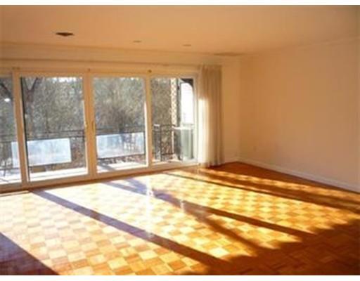 Foto del edificio - 1210 Greendale Ave
