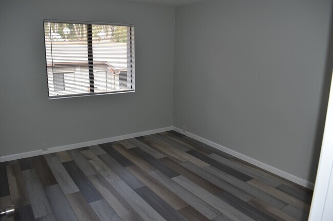 Foto del edificio - 6376 Rancho Mission Rd