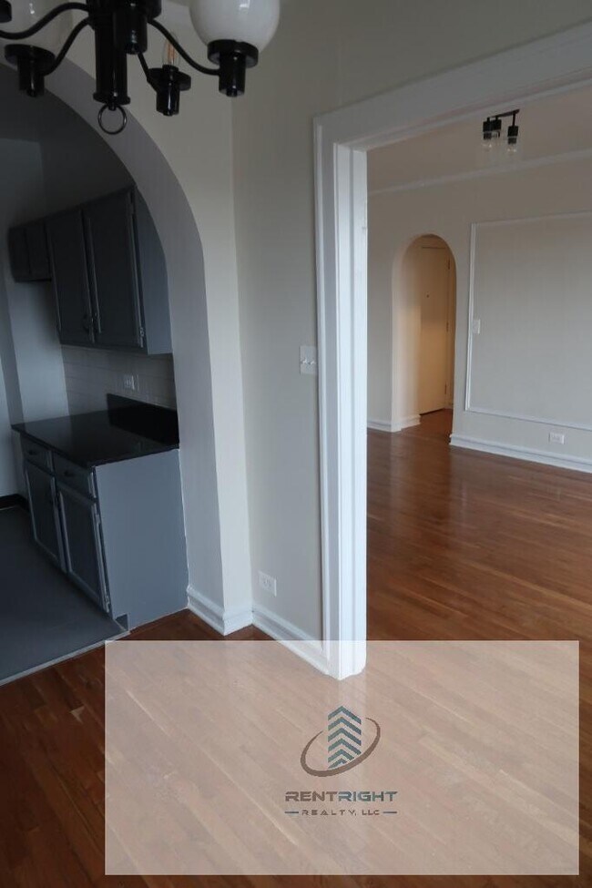 Foto del edificio - 426 W Briar Pl