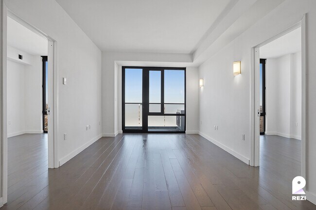 Foto del edificio - 8808 Justice Ave