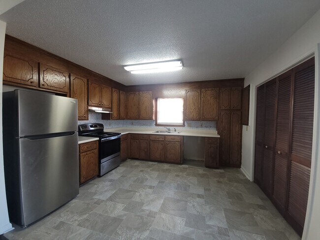 Foto del edificio - 304 Briggs Ave