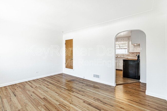 Foto del edificio - 3676 S Logan St