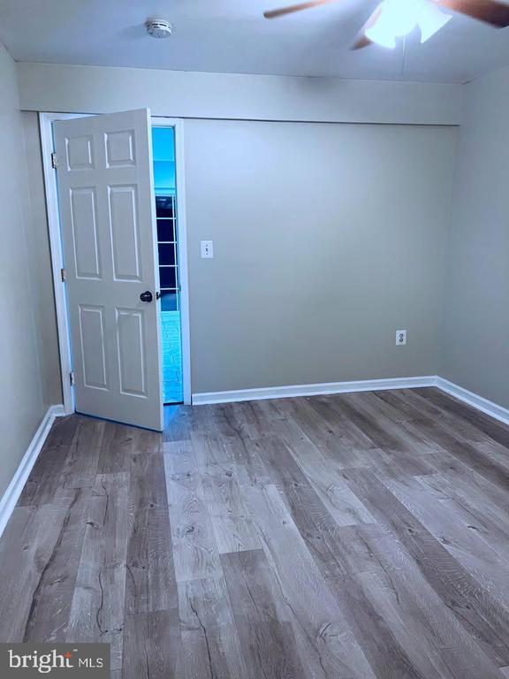 Foto del edificio - 8186 Paper Birch Dr