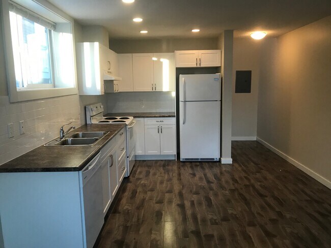 Photo du bâtiment - 1640 A-16487 87 Ave