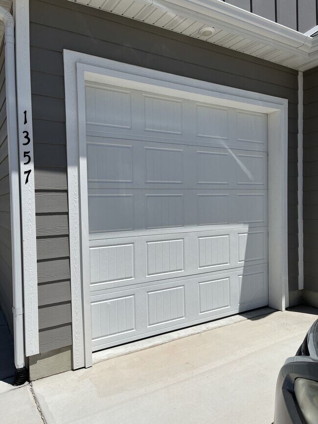 Foto del edificio - Spacious 3 Bed Downstairs Duplex