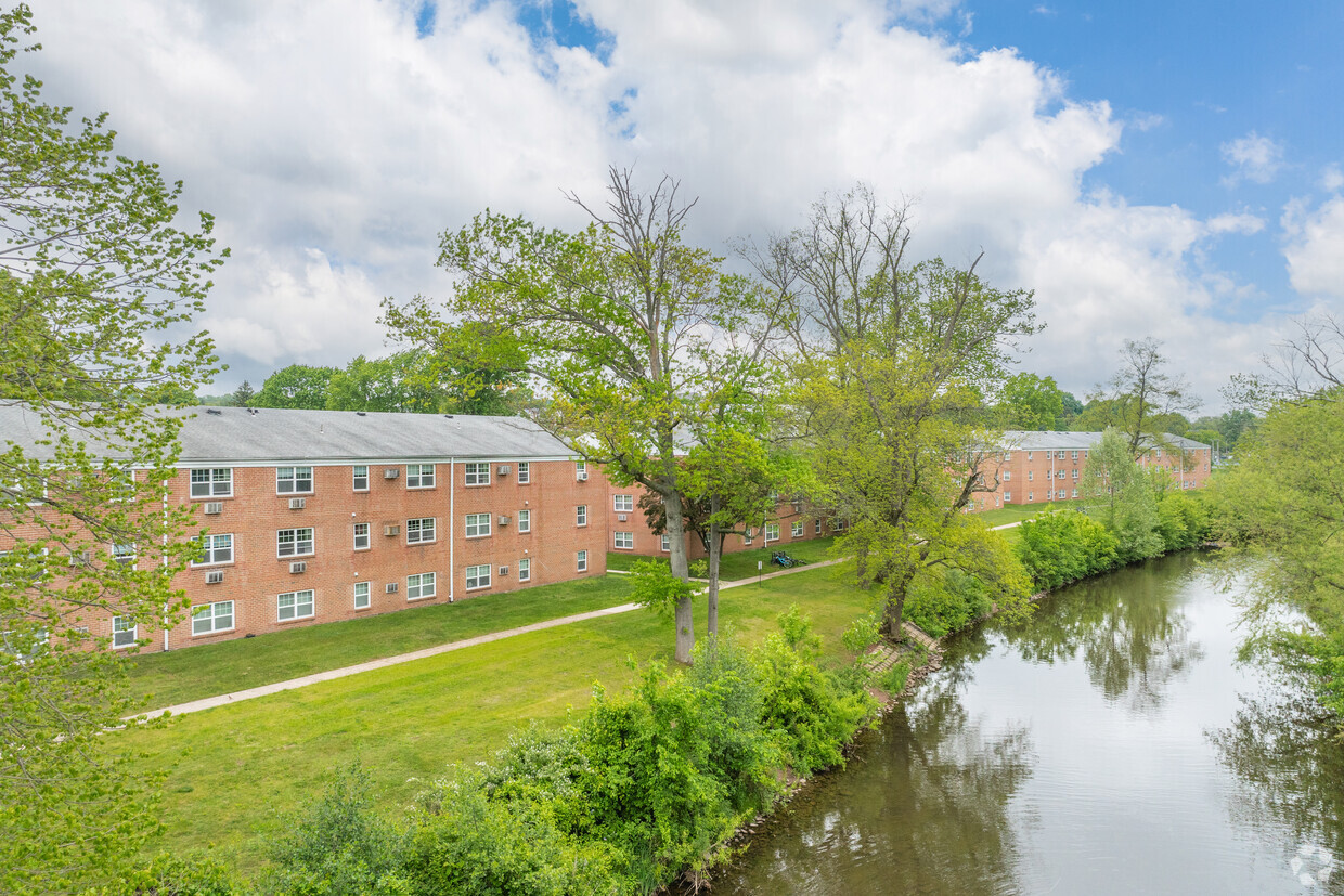 Foto principal - Covered Bridge Apartments