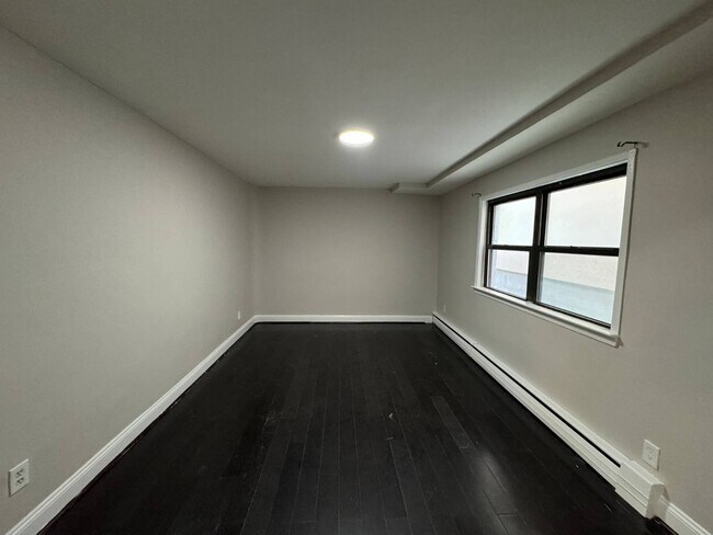 Foto del edificio - 2540 Colden Ave